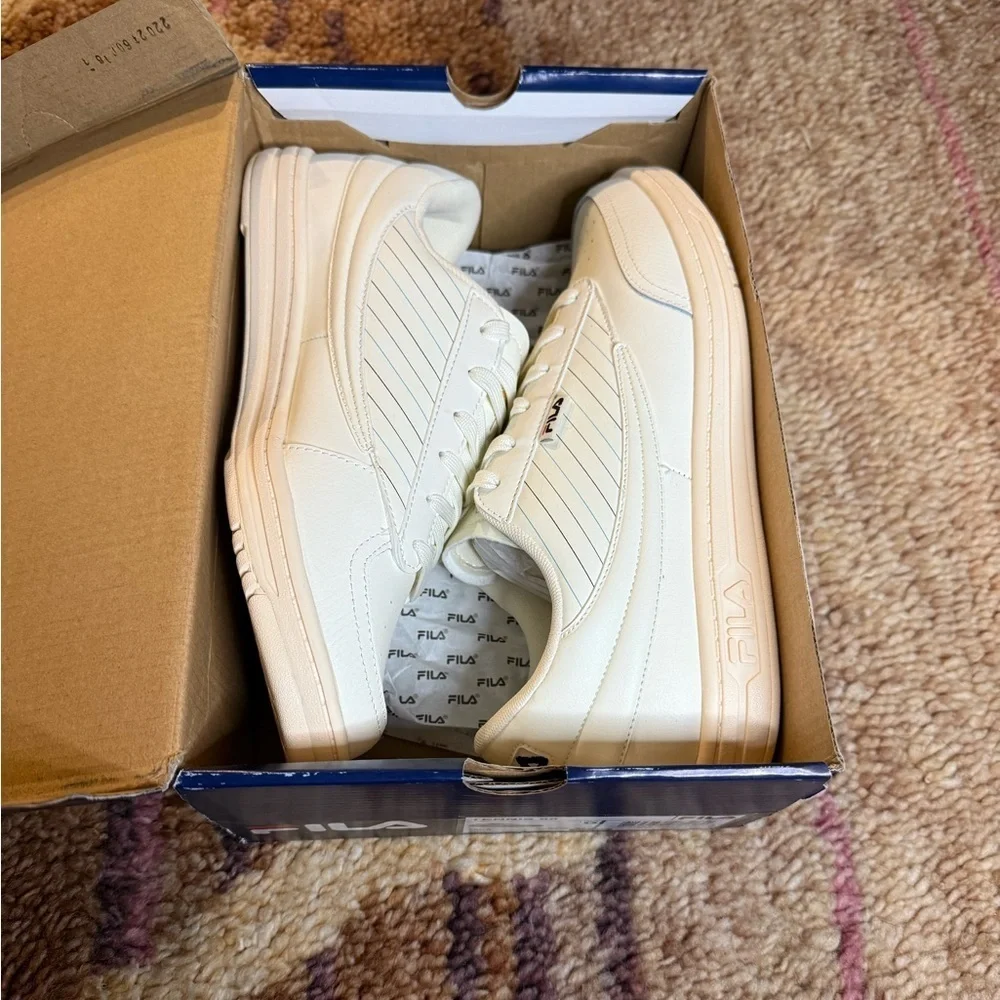 FILA Tennis 88 Sneakers